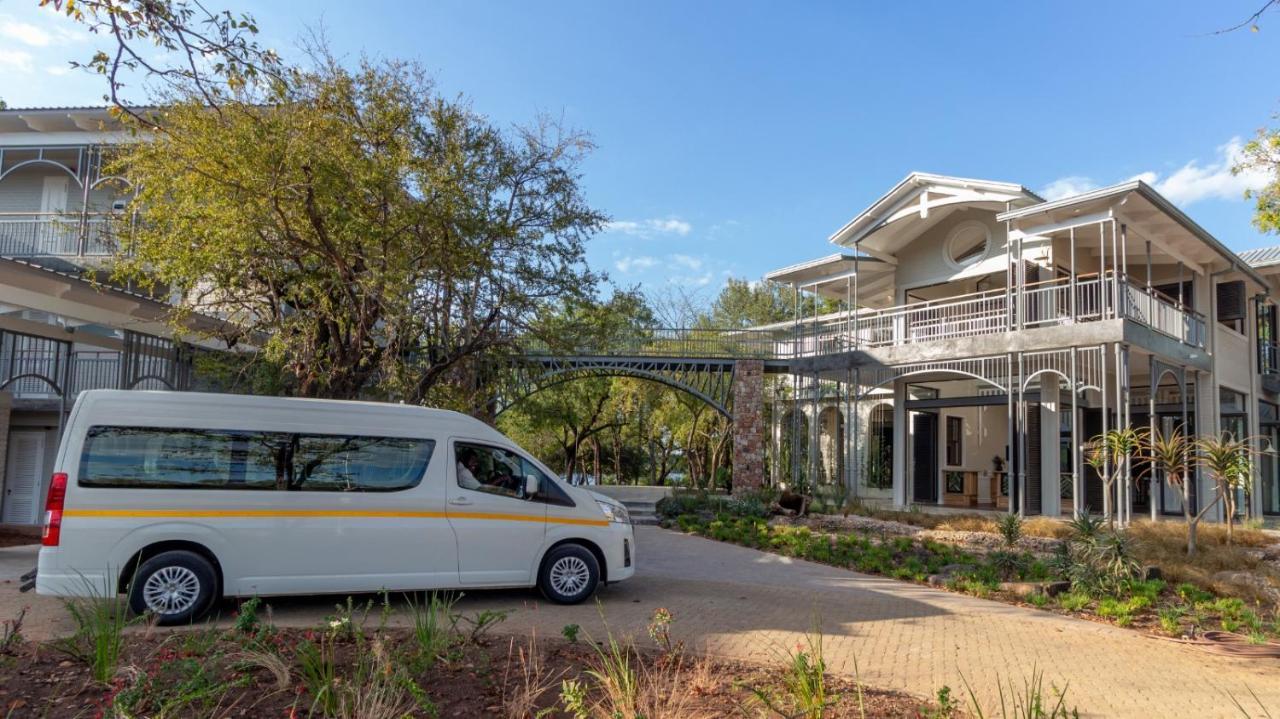 Palm River Hotel Victoria Falls Extérieur photo