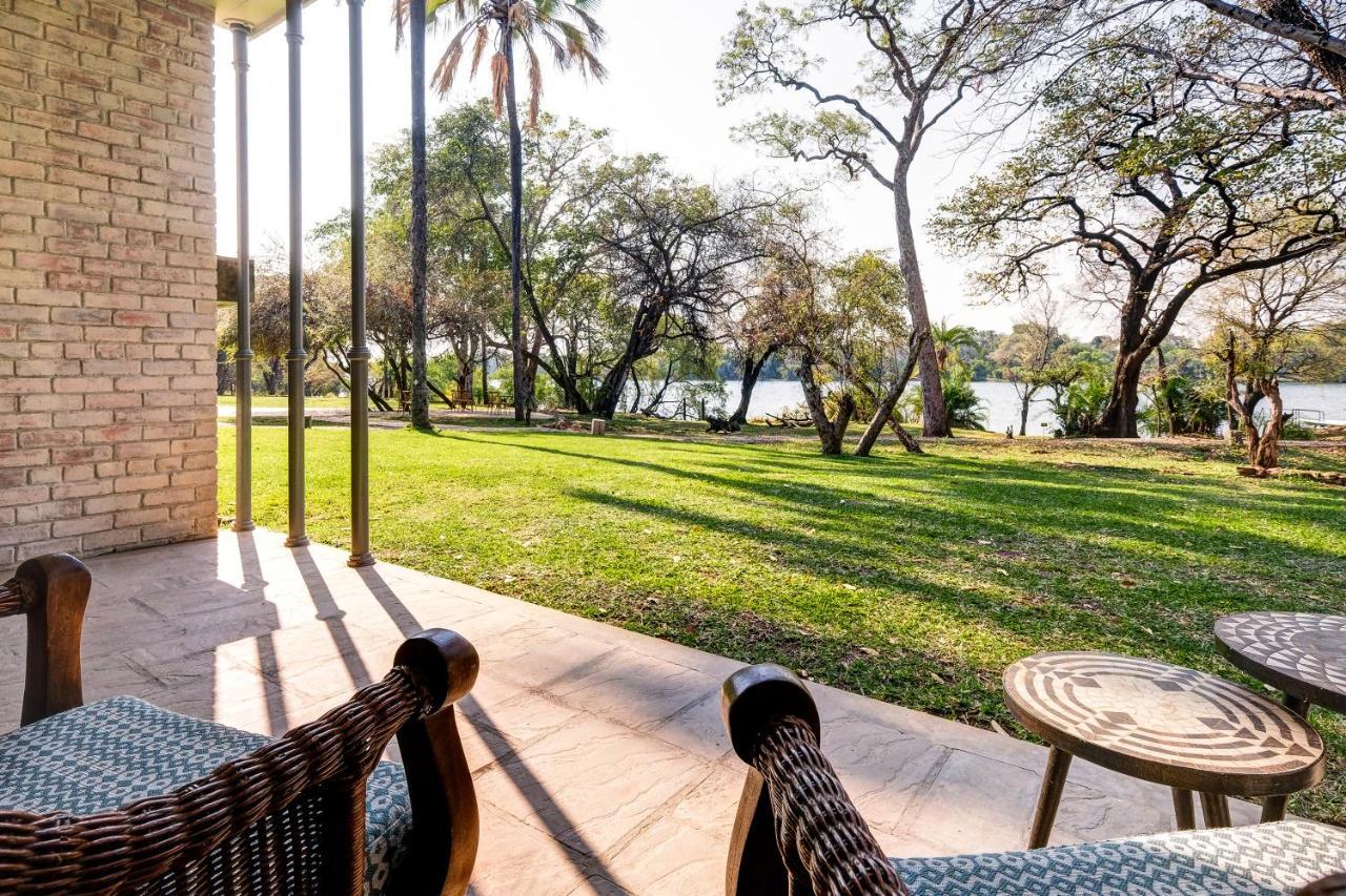Palm River Hotel Victoria Falls Extérieur photo