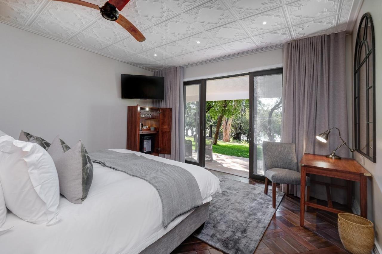 Palm River Hotel Victoria Falls Extérieur photo